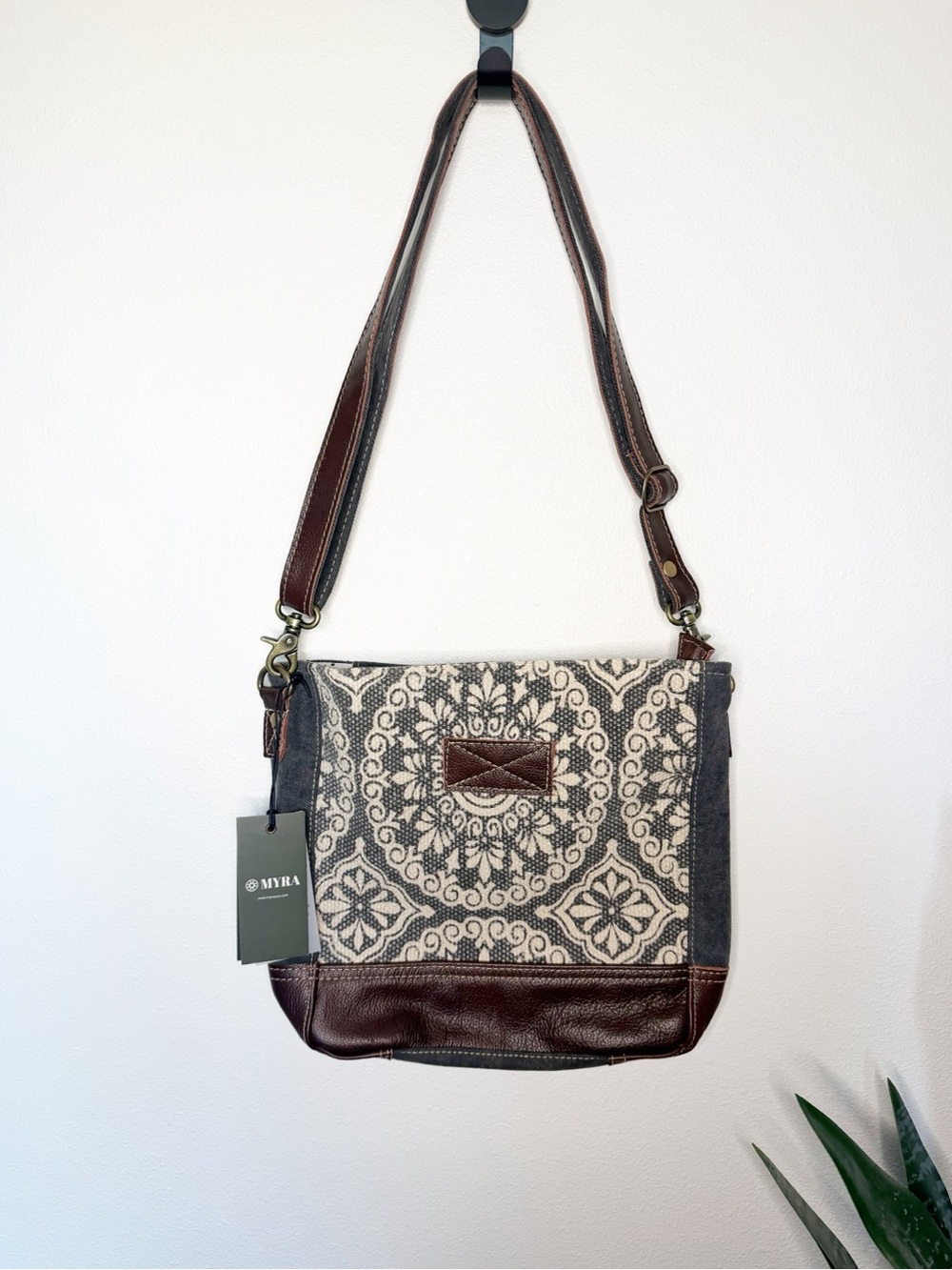 Myra Bag Gray & Cream Patterned Crossbody Bag